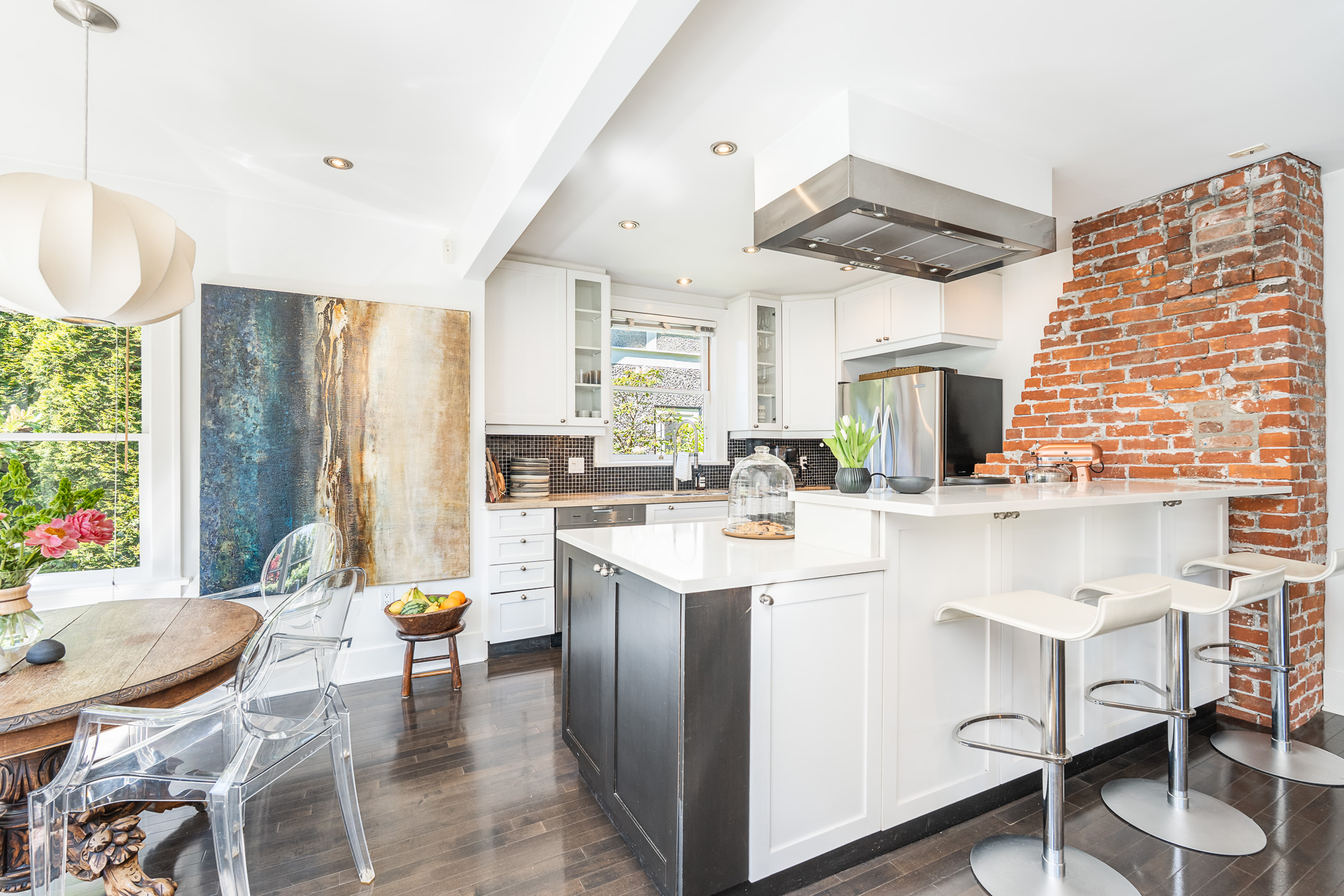 4678 W. 9th Avenue